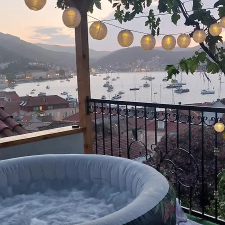 Panoramic View With Jacuzzi Apartment Vis Exterior photo