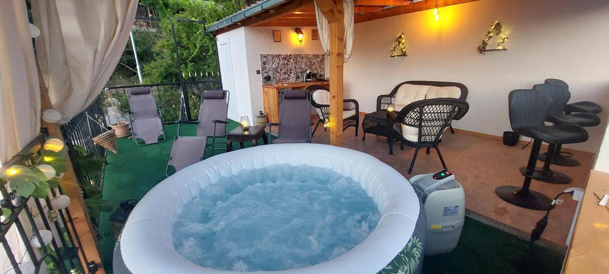 Apartment Panoramic View With Jacuzzi Vis